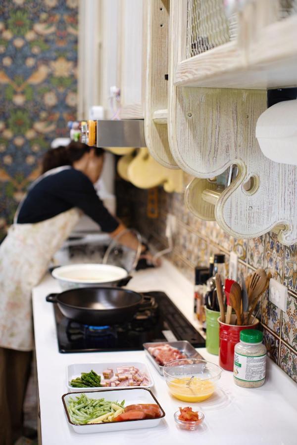 R&J Guesthouse Yuanshan Bagian luar foto